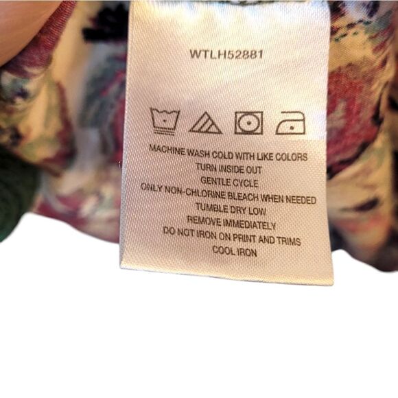 Wrangler Floral Western Rayon Button Down Shirt - Picture 8 of 8